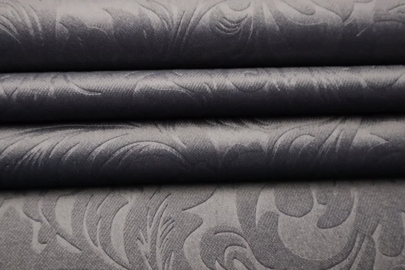 Möbelstoff Weicher Samt Blumenmuster Floral Flower Velvet Velours Bezugsstoff Polsterstoff Chesterfield Dekostoff Blickdicht Soft für Sofa Eckbank Couch Stuhl Premium Modern Edel Blickdicht Dunkelgrau